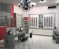 Interior de Óptica Laborda en Adra