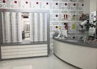 Interior de Óptica Laborda en Adra