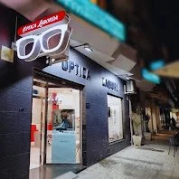 Fachada de Óptica Laborda en Adra