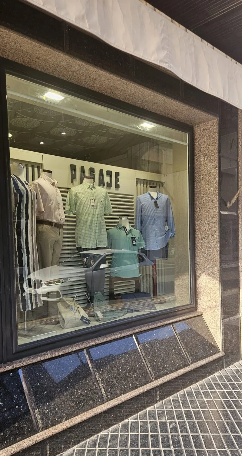 Fachada de Pasaje Moda Señora y Caballero en Adra